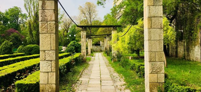 path under pillars in park